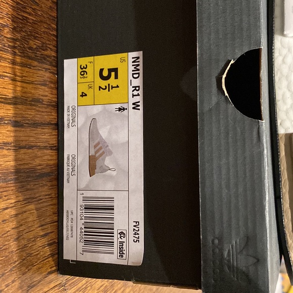 Adidas NMD R1 - Picture 9 of 10